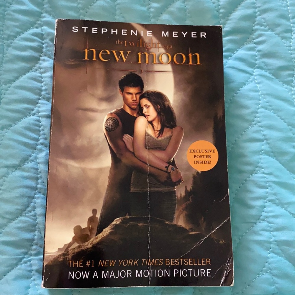 New Moon (twilight series book)